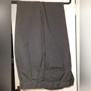 Black pleated dress pants 41x32